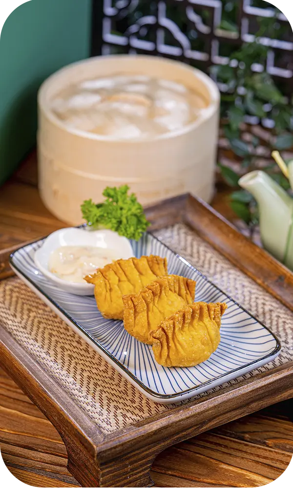 salad-prawn-dumpling